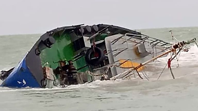 Das Handelsschiff "Xelo", das in tunesischen Hoheitsgewässern im Golf von Gabès vor der Südostküste Tunesiens gesunken ist.