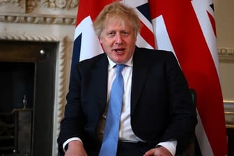 Großbritanniens Premier Boris Johnson muss wegen der Partygate-Affäre mit weiteren Strafbefehlen rechnen.