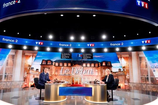 Emmanuel Macron und Marine Le Pen vor der TV-Debatte.