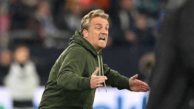 Hat alle seine fünf Spiele als Trainer mit dem FC Schalke 04 gewonnen: Mike Büskens.