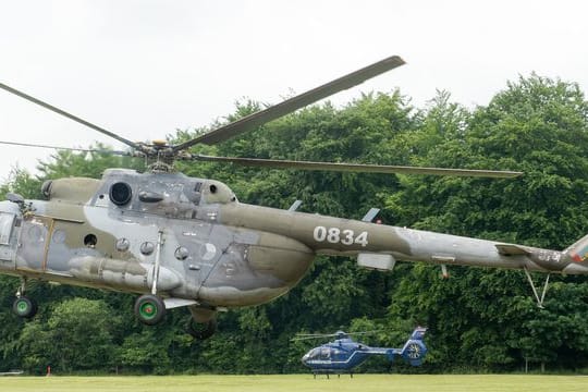 Elf Helikopter des Typs Mi-17 gehören zu einem Hilfspaket der USA für die Ukraine.