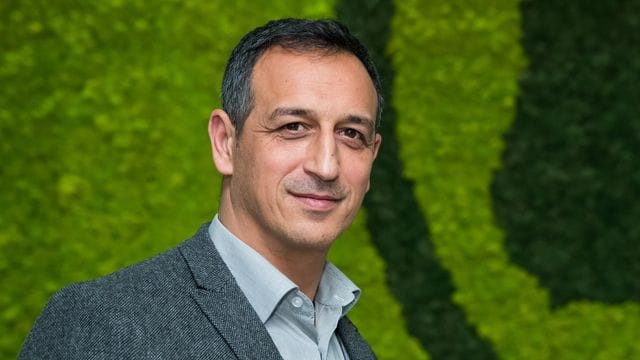 Der Sportdirektor des Fußball-Bundesligisten SpVgg Greuther Fürth: Rachid Azzouzi. Der Sportdirektor des Fußball-Bundesligisten SpVgg Greuther Fürth: Rachid Azzouzi.