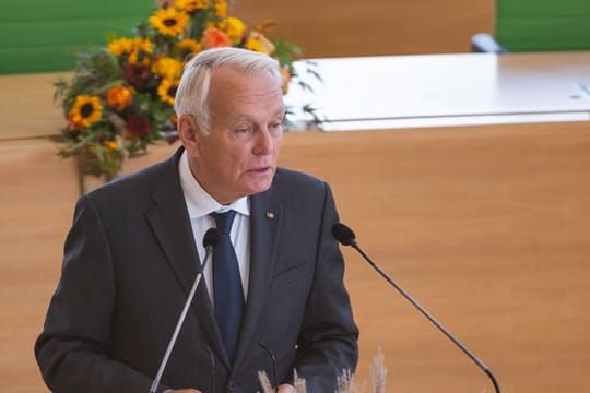 Warnt vor einem "Betriebsunfall" bei der Wahl am Sonntag: Frankreichs Ex-Premier Jean-Marc Ayrault.