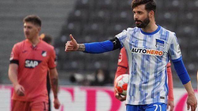 Herthas Marvin Plattenhardt musste gegen Stuttgart verletzt ausgwechselt werden.