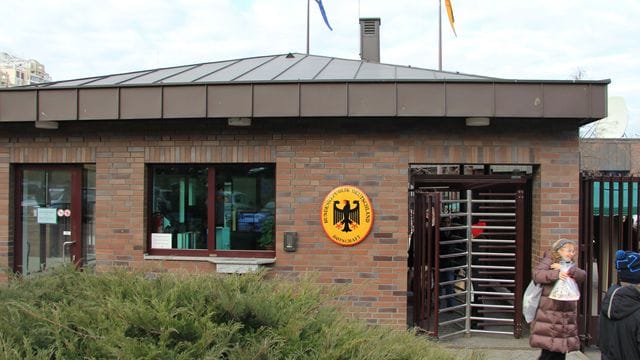 Eingang zur deutschen Botschaft in Moskau. Eingang zur deutschen Botschaft in Moskau.