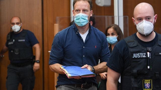 Der Verurteilte Ex-Multimillionär Alexander Falk (Archivbild): Der BGH sollte das Urteil auf Rechtsfehler prüfen. Der Verurteilte Ex-Multimillionär Alexander Falk (Archivbild): Der BGH sollte das Urteil auf Rechtsfehler prüfen.