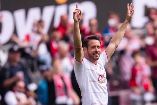 FC-Spieler Mark Uth auf dem Platz: Mark Uth würde sich über eine Teilnahme des 1. FC Köln an der Conference League.