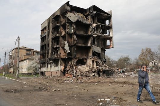 In Borodjanka sind nur noch Ruinen eines Wohnblocks übrig.