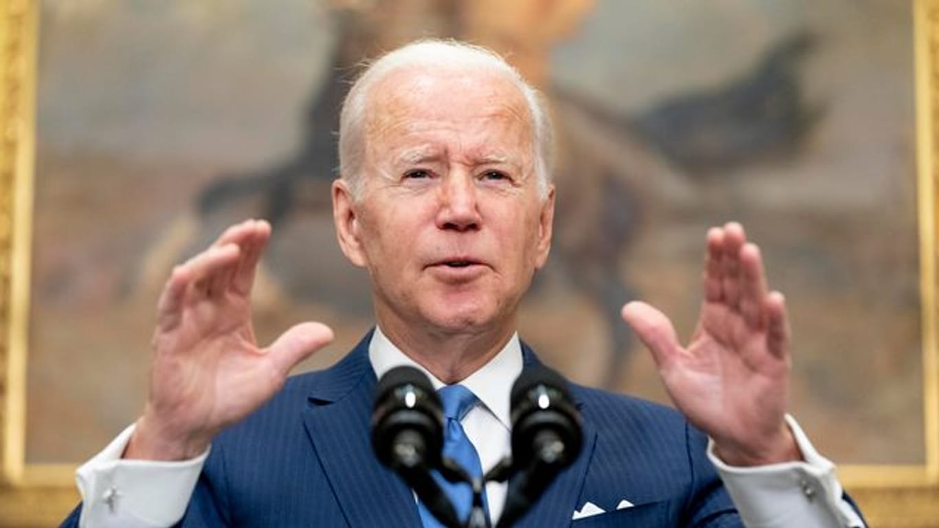 US-Präsident Joe Biden spricht im Roosevelt Room des Weißen Hauses über den Krieg in der Ukraine.