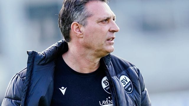 Hat seinen Vertrag in Sandhausen verlängert: Trainer Alois Schwartz.