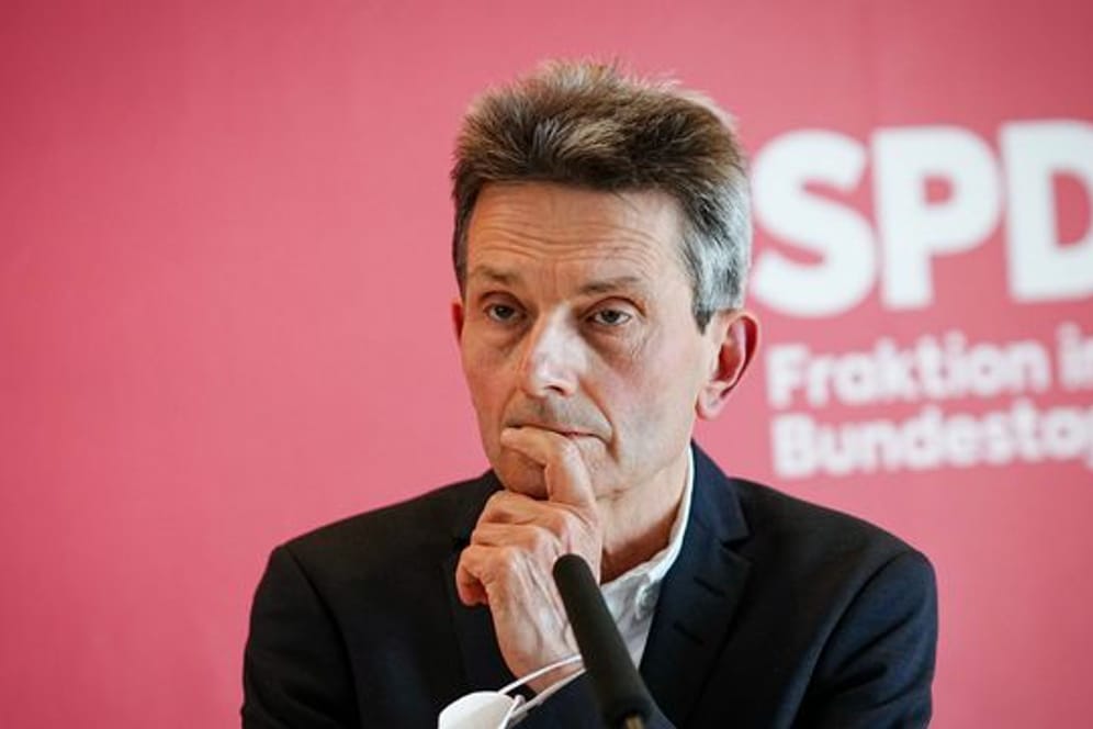 "Putins Regierung muss isoliert werden": SPD-Fraktionschef Mützenich fordert Bündnisse gegen Russland.
