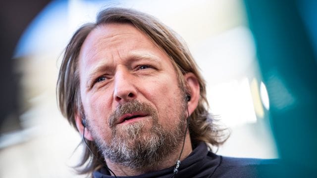 Stuttgarts Sportdirektor Sven Mislintat will auch in der 2.