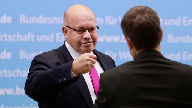 Der ehemalige Bundeswirtschaftsminister Peter Altmaier hatte laut eigener Aussage Bedenken bei der Gründung der umstrittenen Klimastiftung MV, er äußerte diese jedoch nur im Gespräch mit Vertretern der Landesregierung, nicht öffentlich.