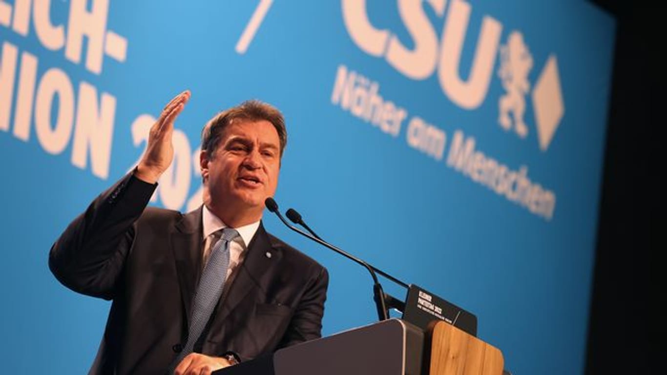 Markus Söder, Parteivorsitzender der CSU, spricht beim kleinen Parteitag der CSU.