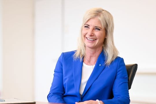 Staatsministerin Ulrike Scharf