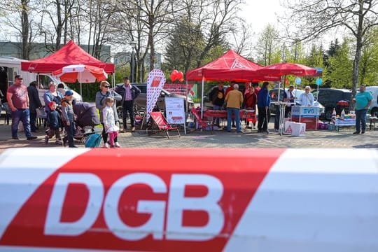 1. Mai - Gewerkschaftskundgebung - Zeitz