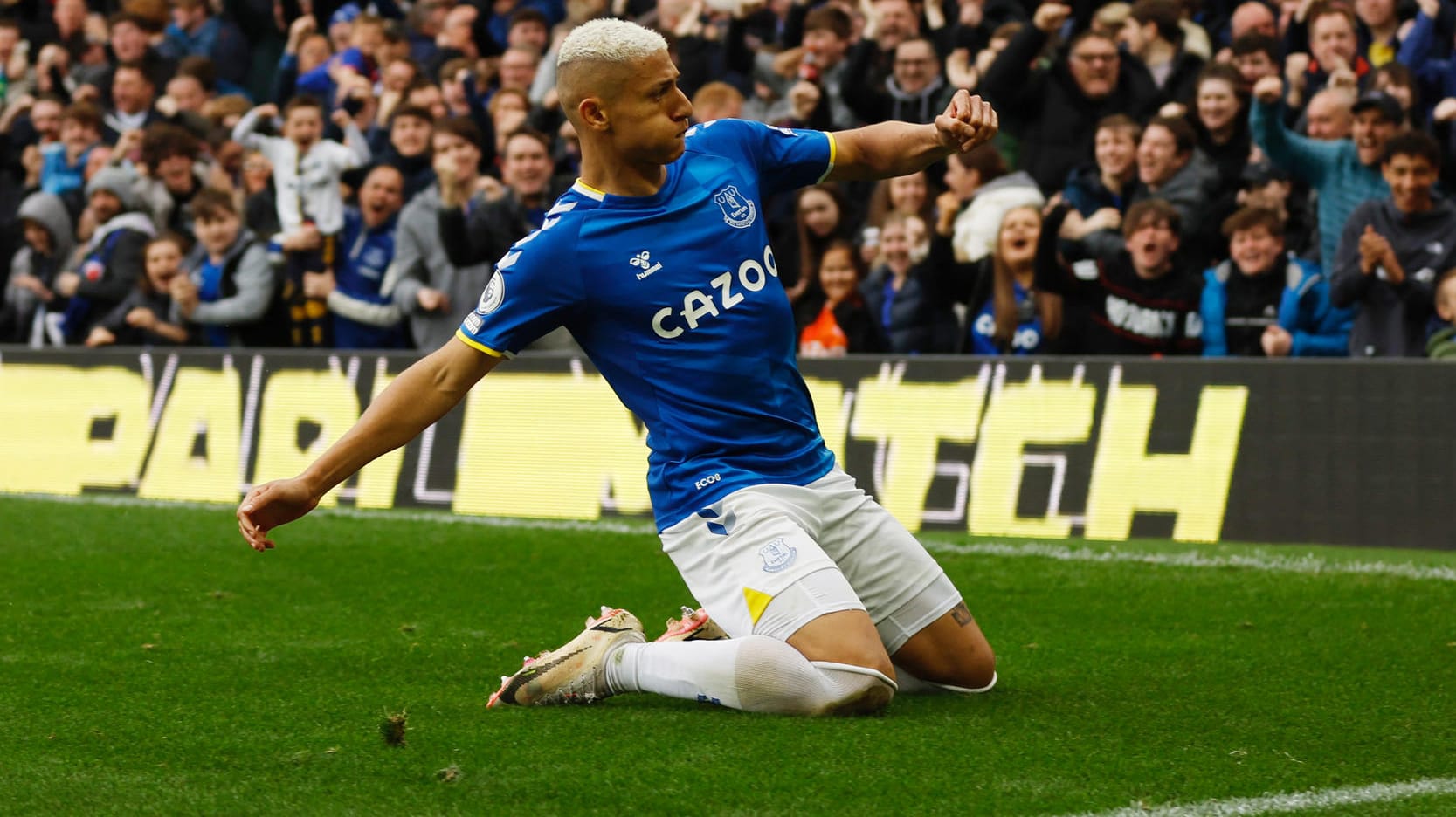 Matchwinner: Evertons Richarlison feiert seinen Treffer gegen Chelsea.