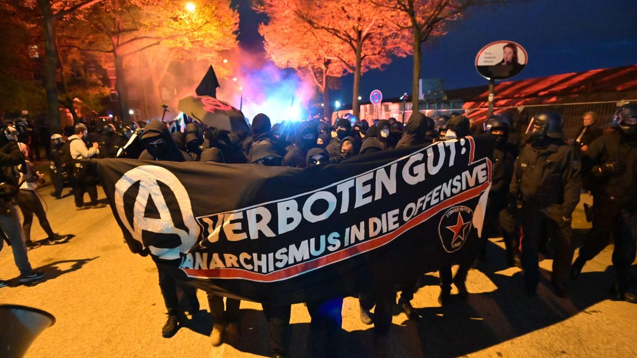 Polizei "Friedlichster Maifeiertag seit Jahrzehnten"