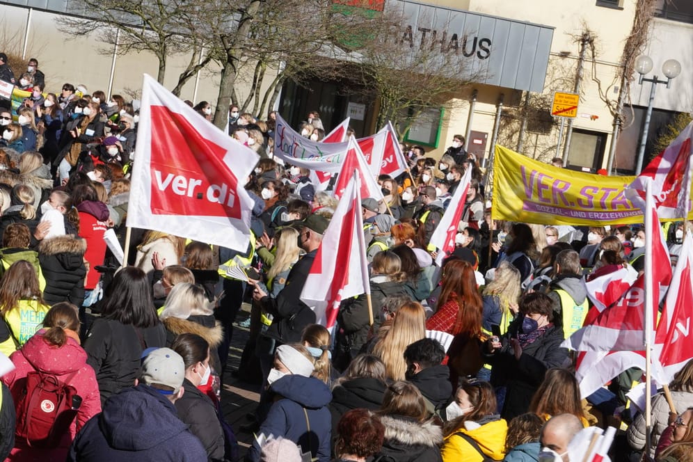 Verdi ruft zum Warnstreik in Hannover (Archivbild): In ganz Deutschland wollen Beschäftigte aus dem Erziehungswesen streiken.