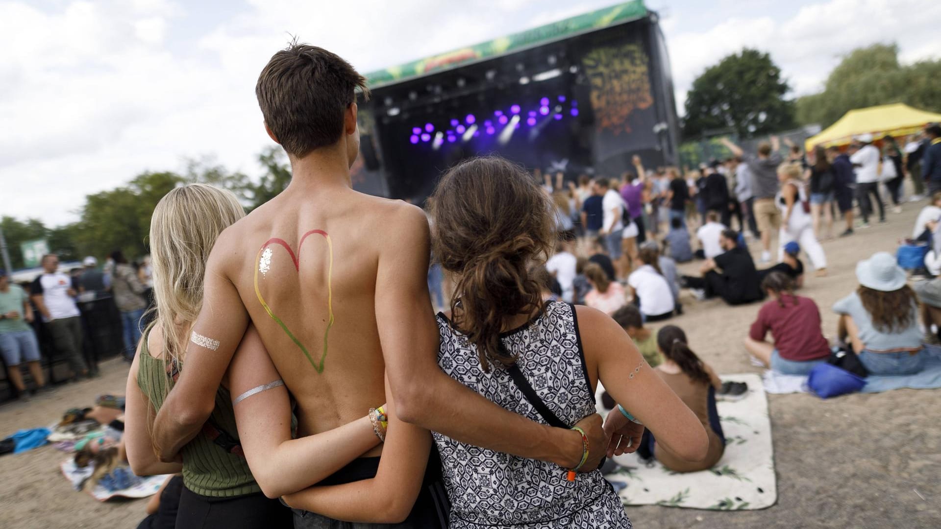 Festivalbesucher auf dem Summerjam am Fühlinger See: Nach zwei Jahren Corona-Pause startet in Köln die Festival-Saison.