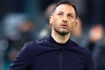 Domenico Tedesco: Leipzigs Trainer muss mit seiner Mannschaft um die Champions League bangen.