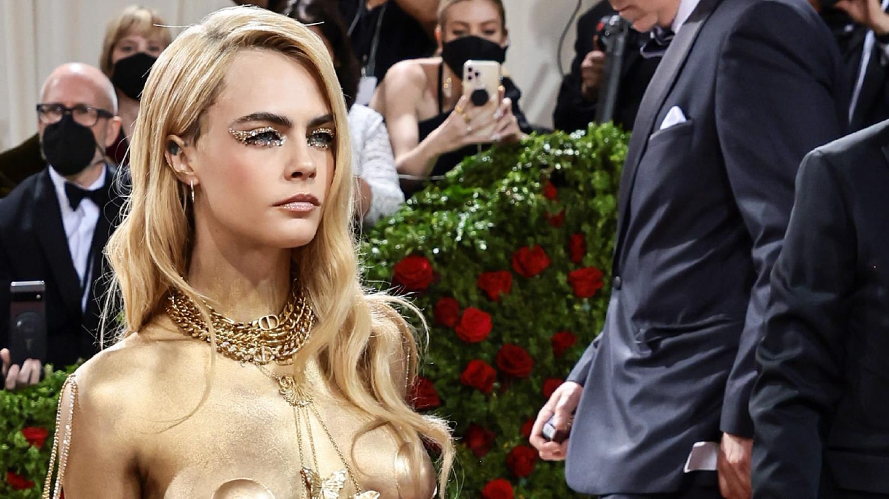 Cara Delevingne: Das Model kam in einem Hauch von Nichts.