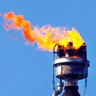 Überschüssiges Gas aus der Rohölverarbeitung der PCK-Raffinerie in Schwedt wird verbrannt (Symbolbild): Die Raffinerie wird von Rosneft betrieben.