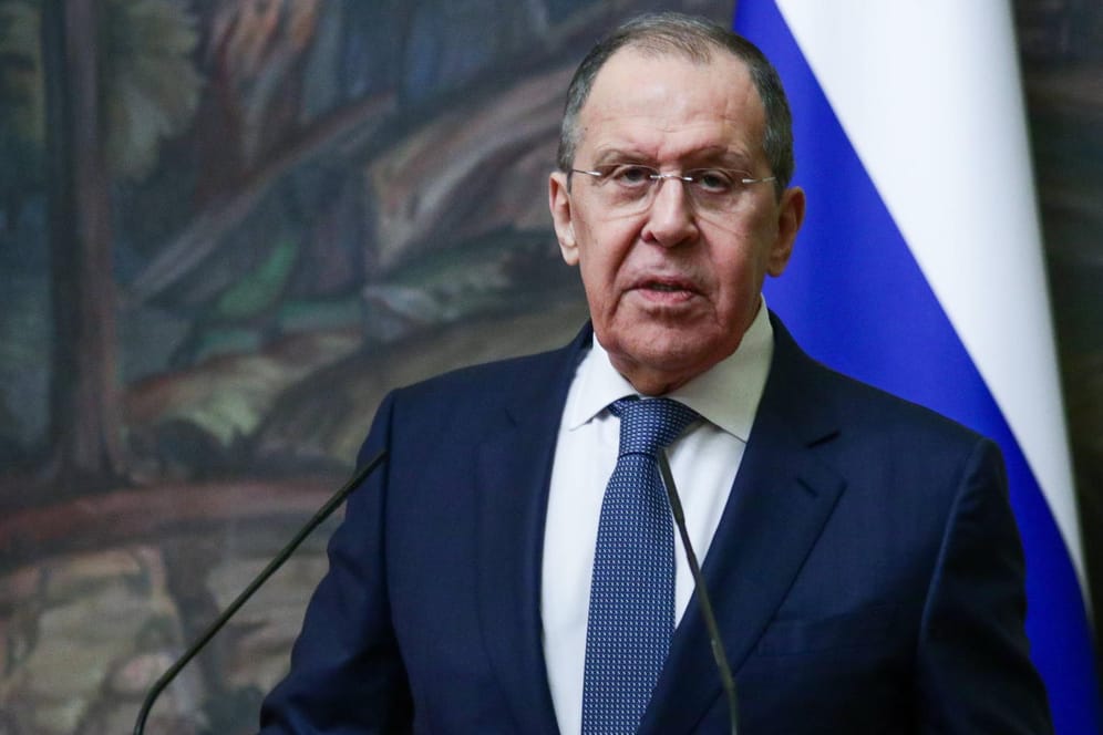 Sergej Lawrow, Außenminister Russlands: Das Ministerium griff in seiner Erklärung erneut die Worte Lawrows auf und warf Israel vor, das "Neonazi-Regime in der Ukraine" zu unterstützen.