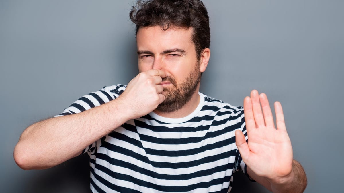 Stinkende Blähungen: Das bedeutet ein fauliger Geruch