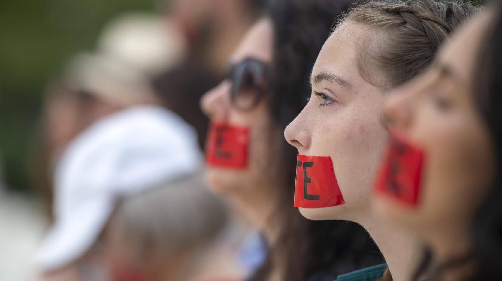 Pro-Life-Aktivisten halten eine Mahnwache vor dem höchsten obersten US-Gericht ab.