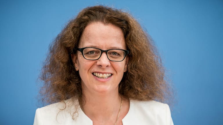 EZB-Direktorin Isabel Schnabel: Im Juli könnten die Zinsen steigen.