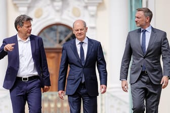 Habeck, Scholz und Lindner: Nach der Klausurtagung wird Bilanz gezogen.