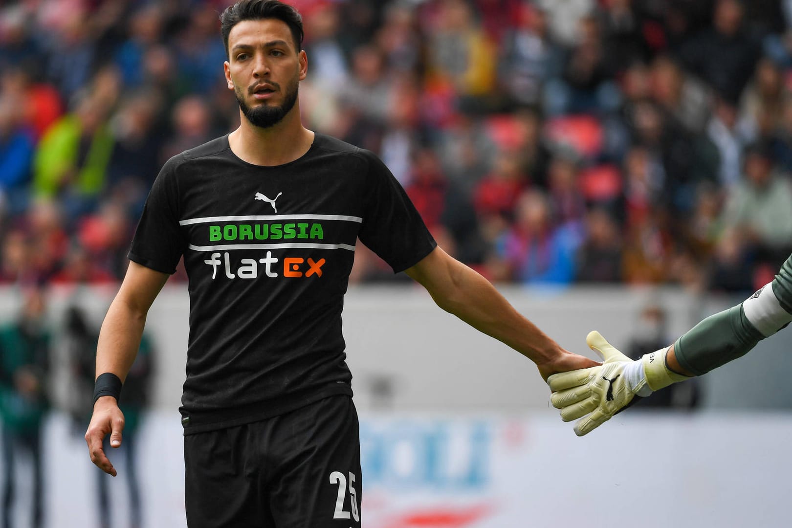 Ramy Bensebaini: Der Algerier hat sich bei Borussia Mönchengladbach einen Namen gemacht.