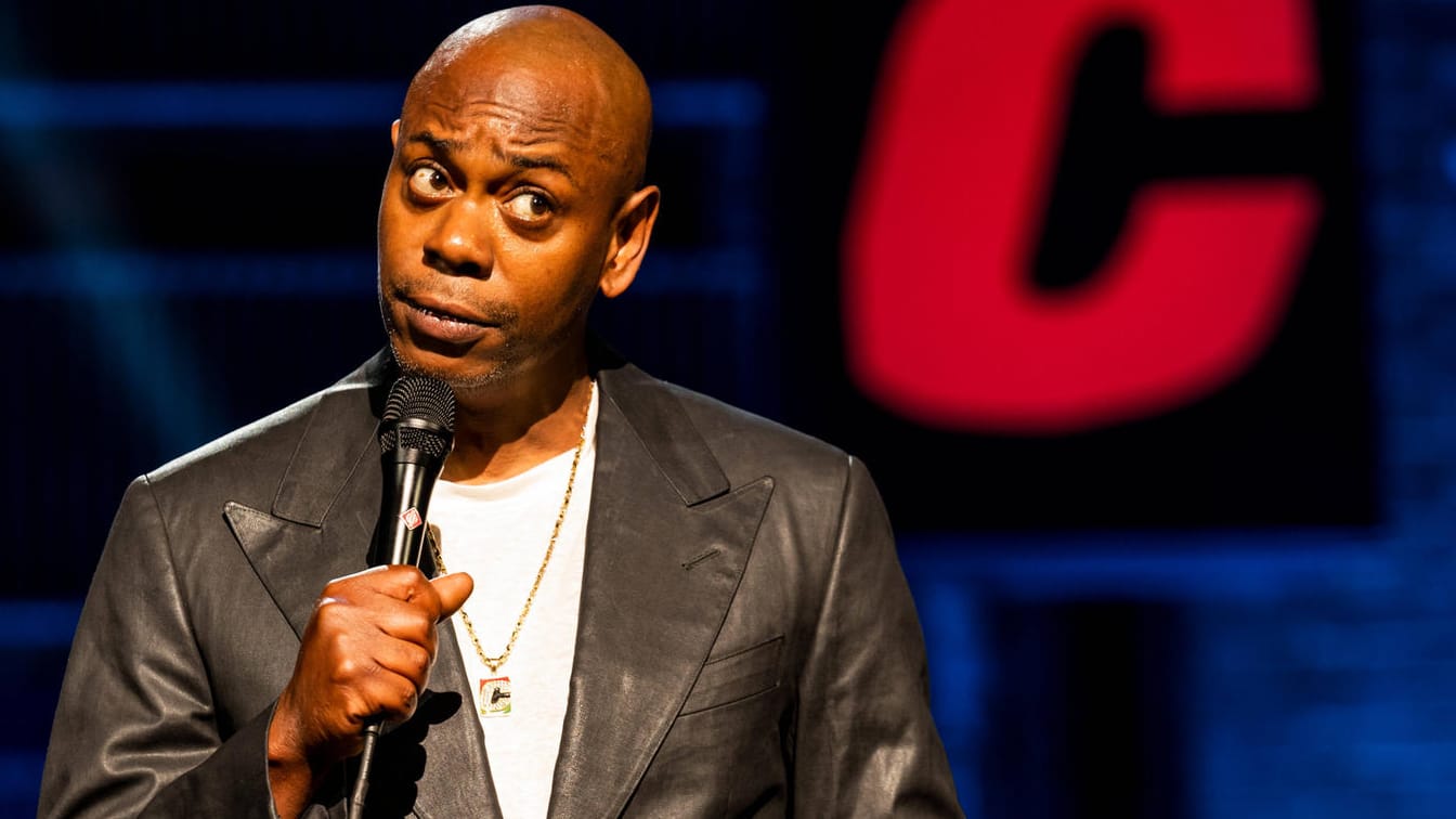 Dave Chappelle: Der Comedian wurde während einer Live-Show von einem Zuschauer attackiert.