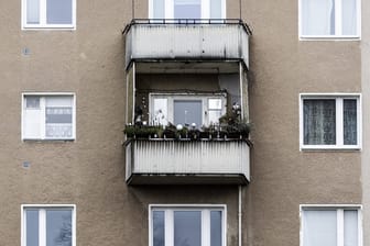 Mietshaus in Berlin (Symbolbild): Berlin leidet unter wachsendem Wohnungsmangel.