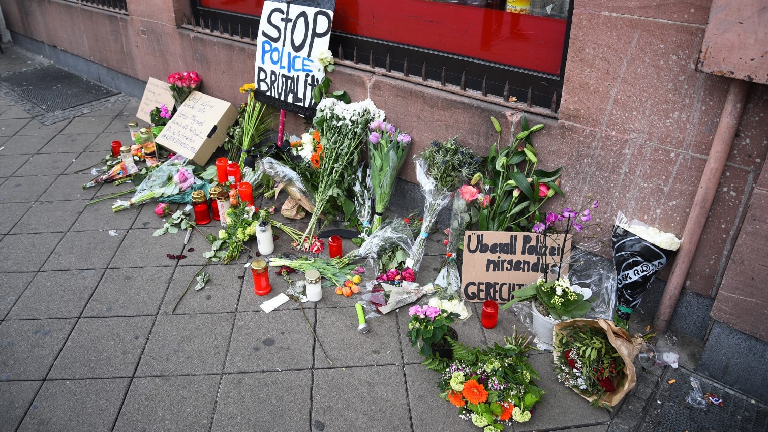 Trauer um einen 47-Jährigen: Er starb nach einer Polizeikontrolle. Trauer um einen 47-Jährigen: Er starb nach einer Polizeikontrolle.