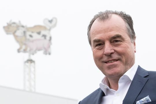 Immer wieder in der Kritik: Der Unternehmer Clemens Tönnies. Immer wieder in der Kritik: Der Unternehmer Clemens Tönnies.
