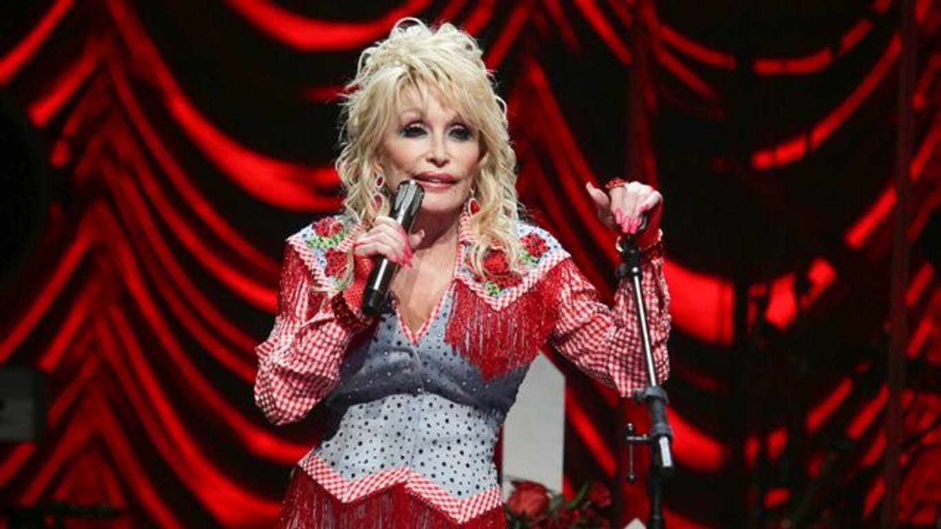 Dolly Parton will die Ehrung annehmen.