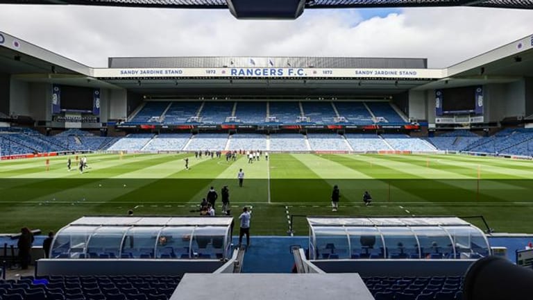 Leipzigs Spieler absolvieren das Abschlusstraining im Ibrox-Stadion der Rangers.