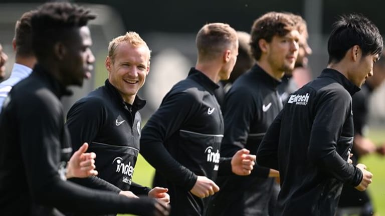 Abschlusstraining von Eintracht Frankfurt vor dem Halbfinal-Rückspiel gegen West Ham United teil.