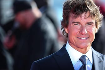 Tom Cruise: Der "Top Gun"-Star erschien zur Weltpremiere seines Films maximal aufsehenerregend.