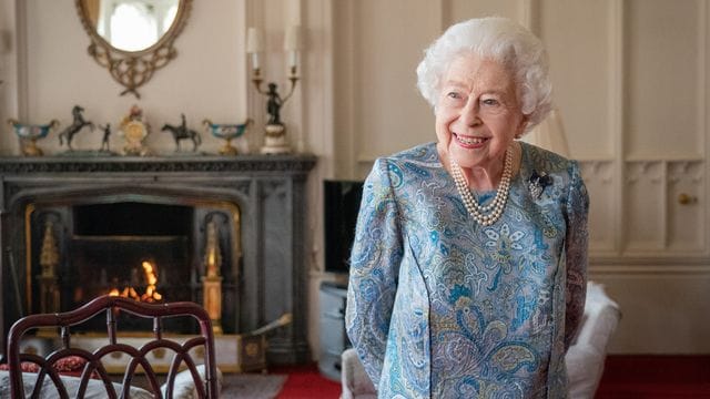 Die geplanten Gartenpartys im Buckingham Palast finden statt, doch Königin Elizabeth II.