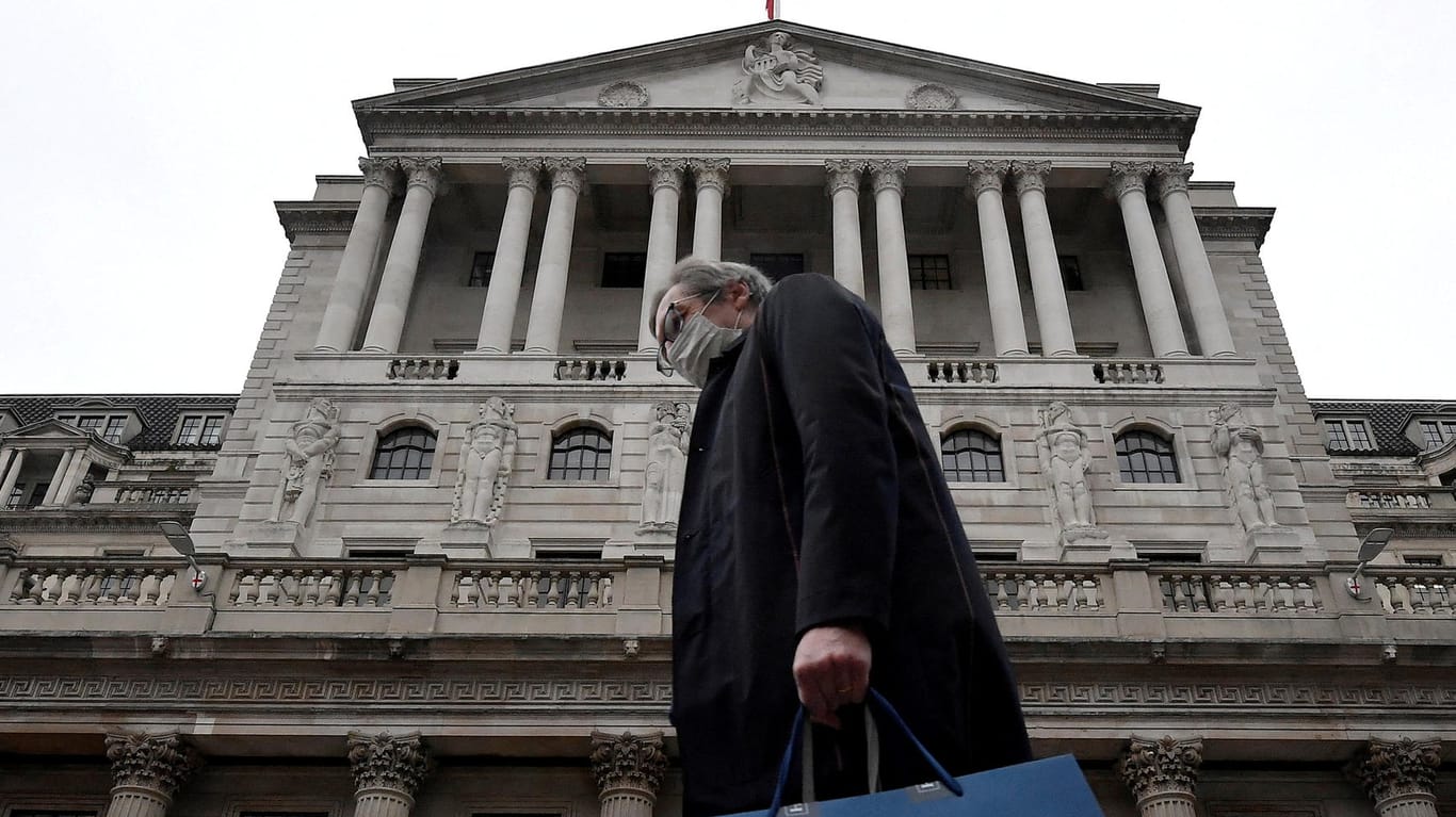 Die Bank of England in London (Symbolbild): Sie hebt den Leitzins weiter an.