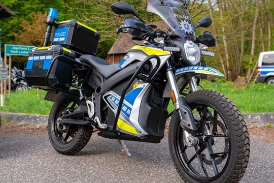 Elektrisches Motorrad der Polizei