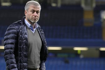 Roman Abramowitsch: Der Eigentümer des FC Chelsea wird den Klub zeitnah verkaufen.