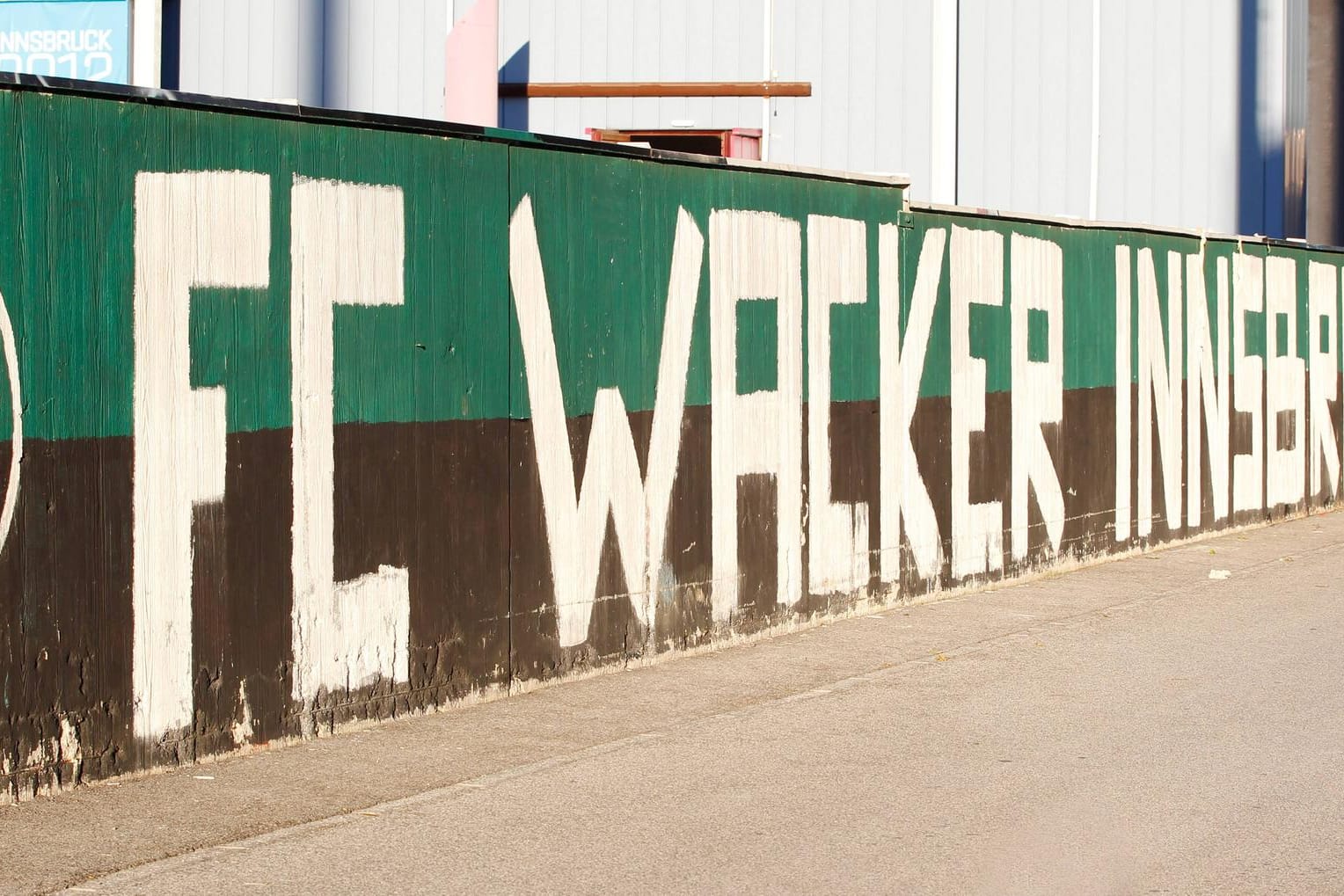 FC Wacker Innsbruck: Der österreichische Fußball-Zweitligist hat große finanzielle Schwierigkeiten.