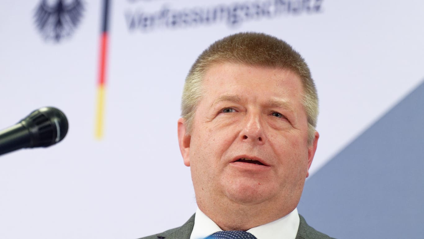 Thomas Haldenwang, Präsident des Bundesamtes für Verfassungsschutz: Er bezeichnet Kalbitz und Höcke als "geistige Brandstifter".