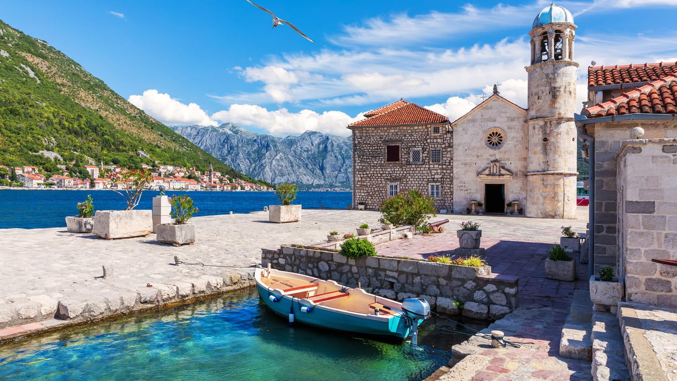 Kotor in Montenegro: Wem es in Kroatien zu touristisch ist, der findet besonderen Adria-Charme in Montenegro.