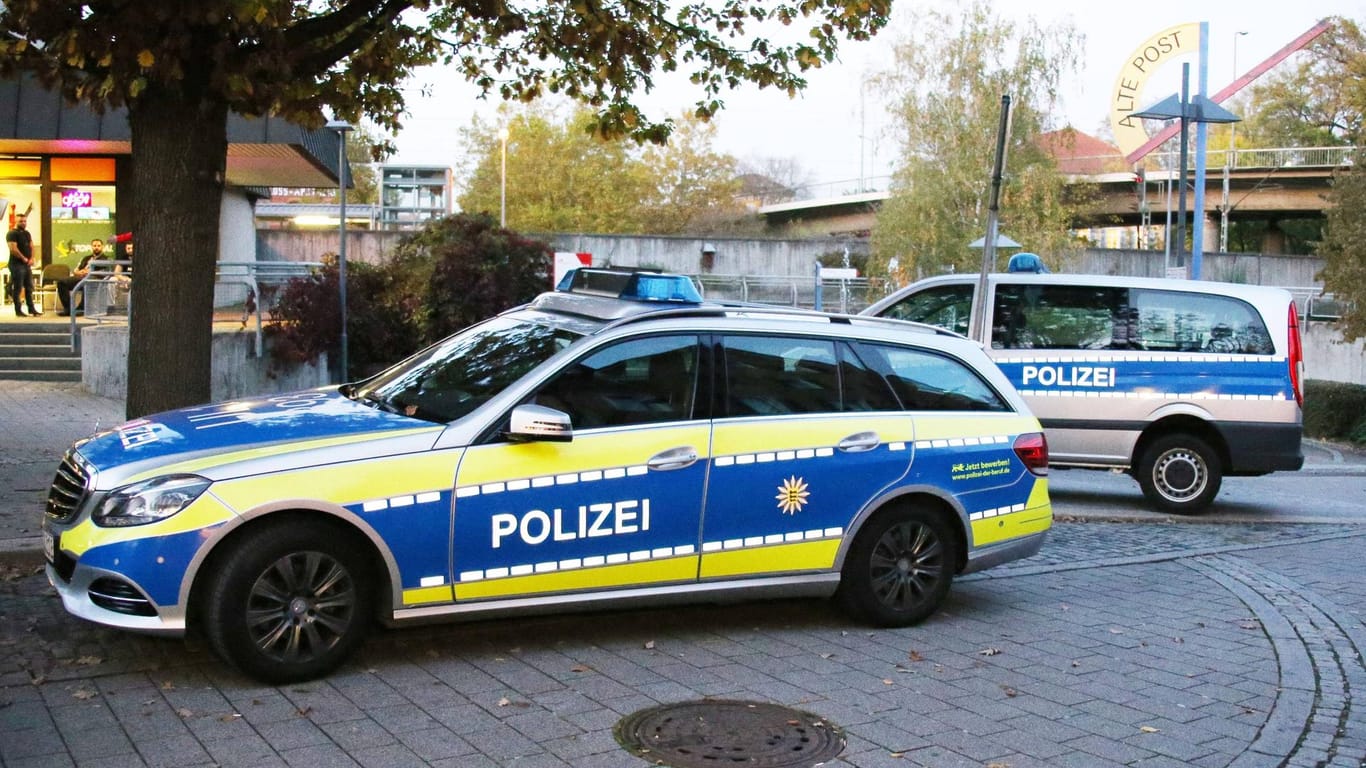 Polizei in Stuttgart (Symbolbild): Ermittler nahmen die Männer am Donnerstag fest.