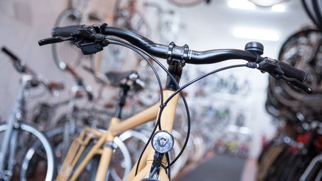 Augen auf beim Gebrauchtfahrradkauf: Um später nicht mit einem halb kaputten oder gar geklauten Rad dazustehen, sollten Interessenten einiges berücksichtigen.